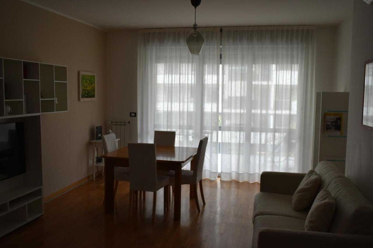 House Promenade Santa Giulia Apartment Milan Bagian luar foto