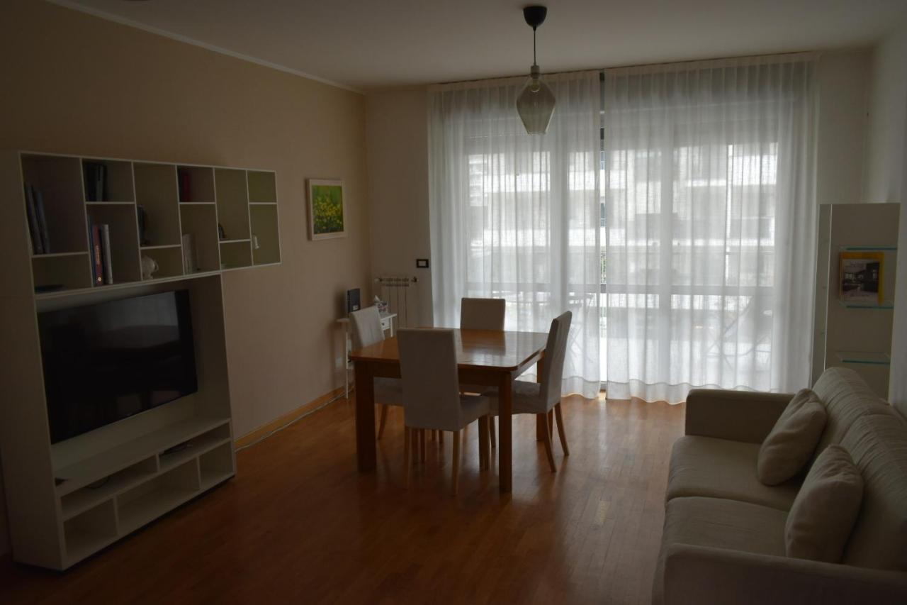 House Promenade Santa Giulia Apartment Milan Bagian luar foto